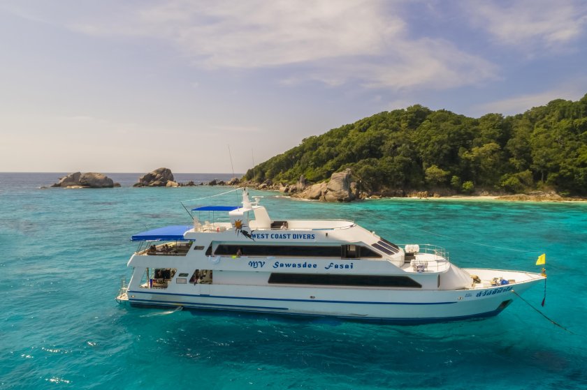 Сафарийная яхта