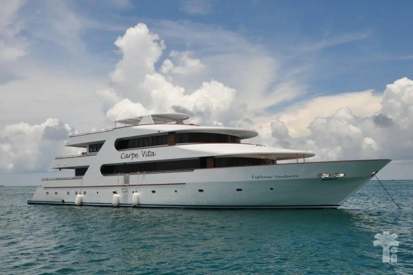 Яхта maldiviana