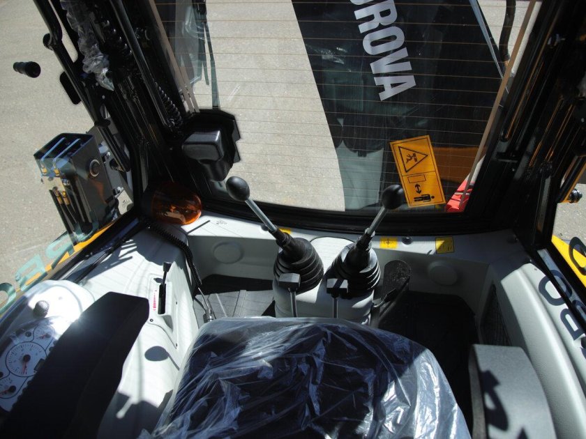 Cukurova 884 экскаватор погрузчик