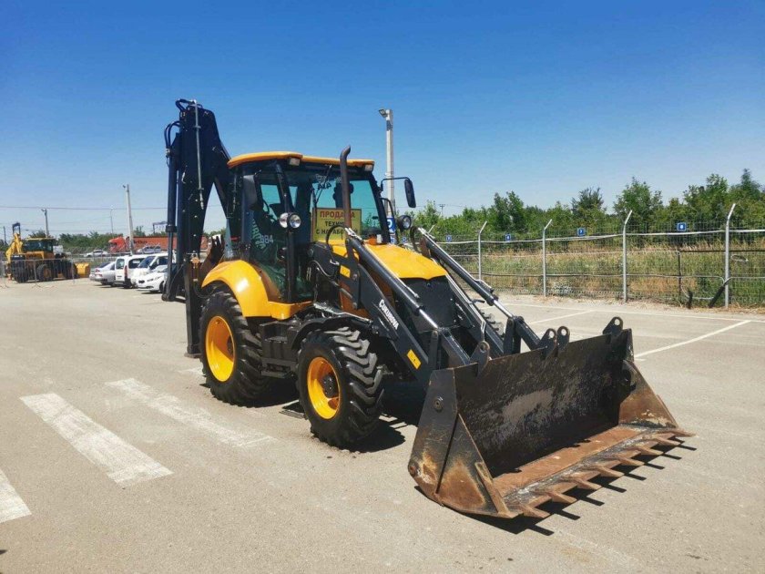 Экскаватор-погрузчик фронтальный Cukurova 884