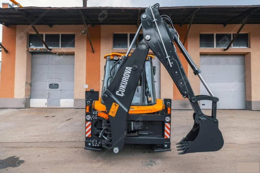 Экскаватор-погрузчик Cukurova 888