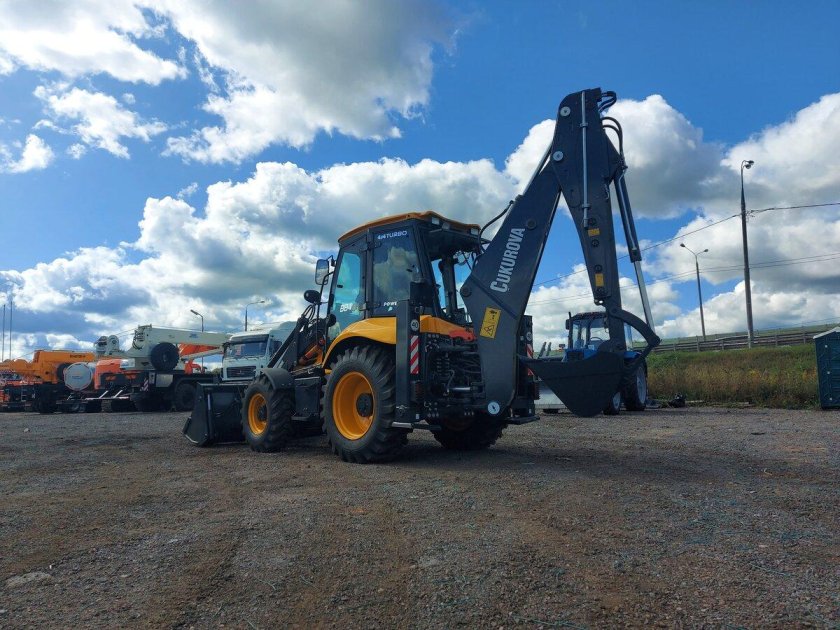 Cukurova экскаватор погрузчик