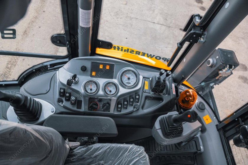 Экскаватор-погрузчик Cukurova 888