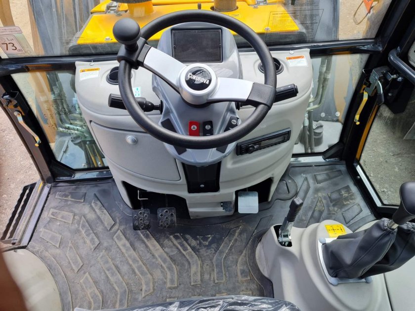 Cukurova 885 экскаватор погрузчик