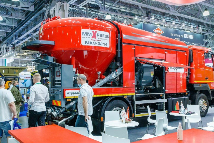 Мобильный комбикормовый завод мкз-3214