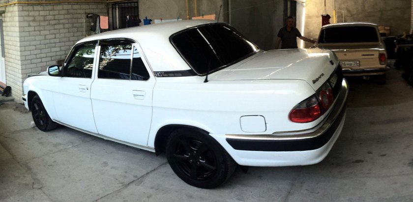 Газ 3110 белая