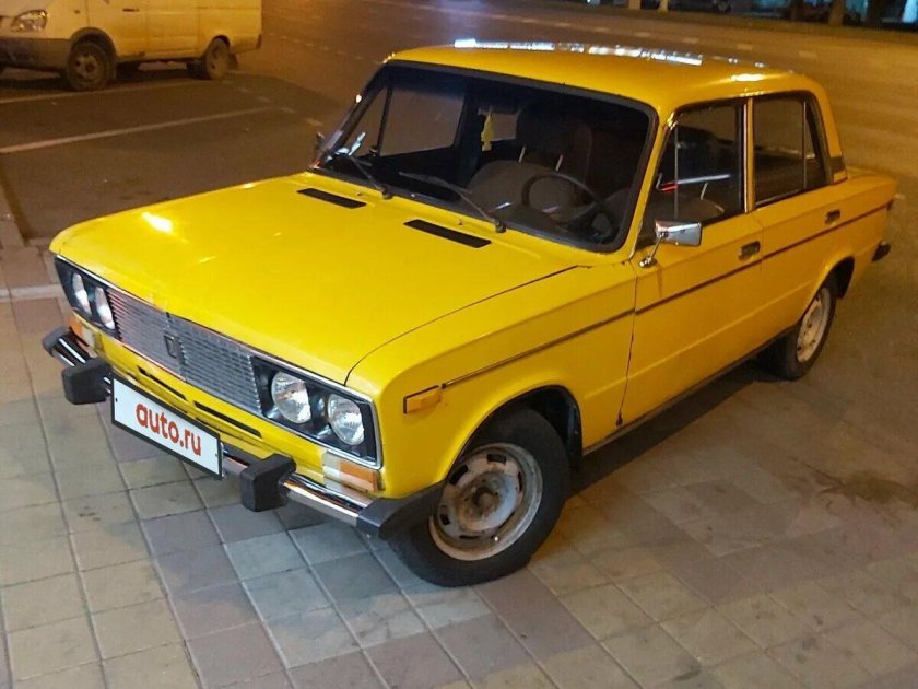 ВАЗ 2106 желтая