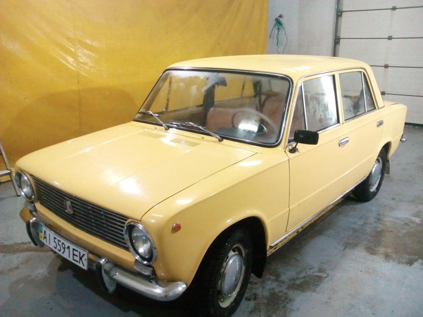 ВАЗ 2101 цвет 222 желтый