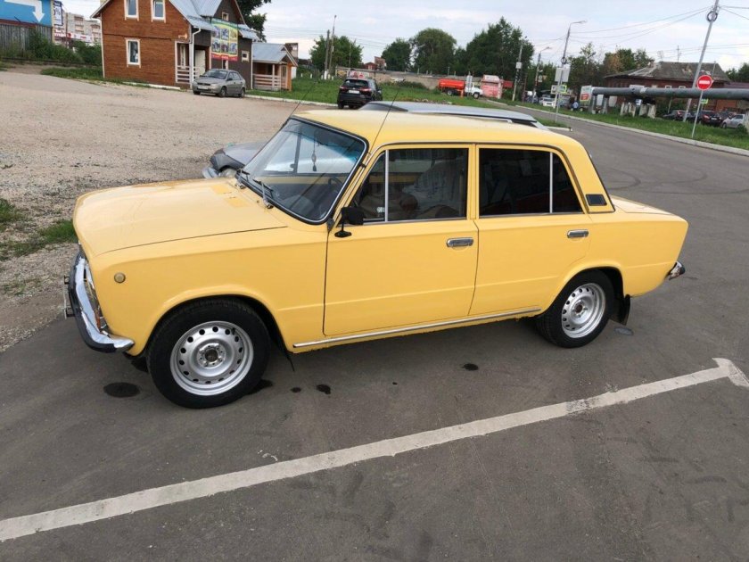 ВАЗ 2101 желтая