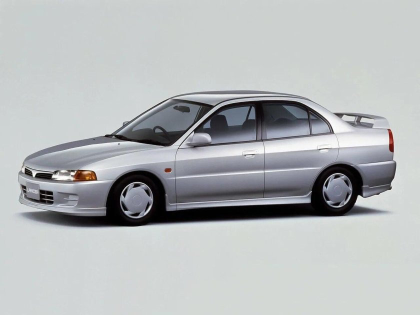 Митсубиси Лансер 7