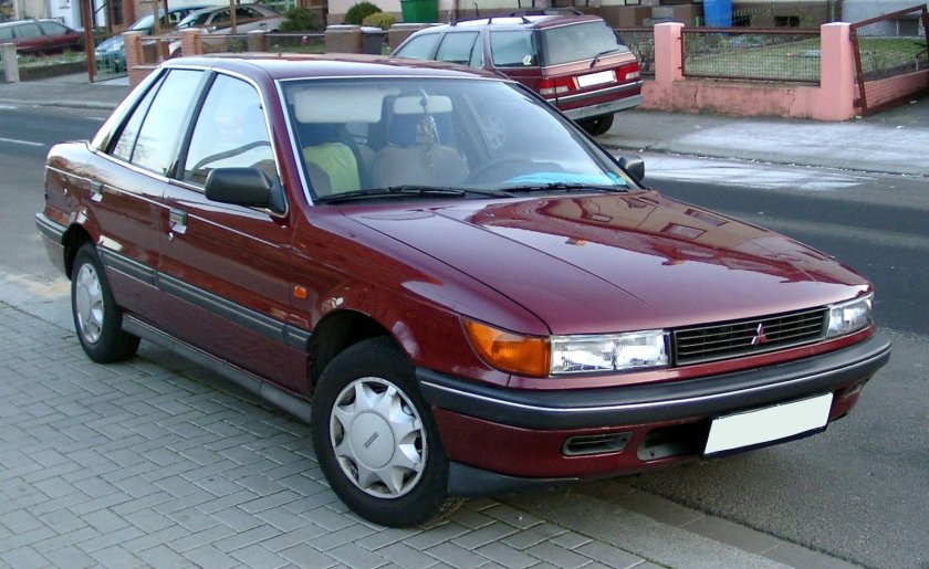 Mitsubishi Lancer 1990