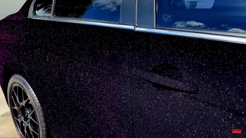 Машина с блестками