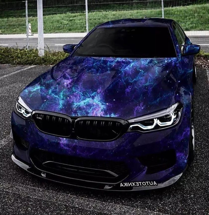 БМВ м5 цвет космос