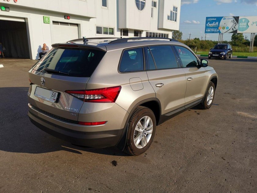 Шкода Кодиак бежевый