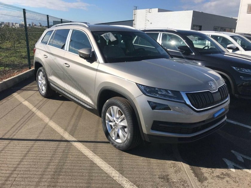 Шкода Кодиак бежевый