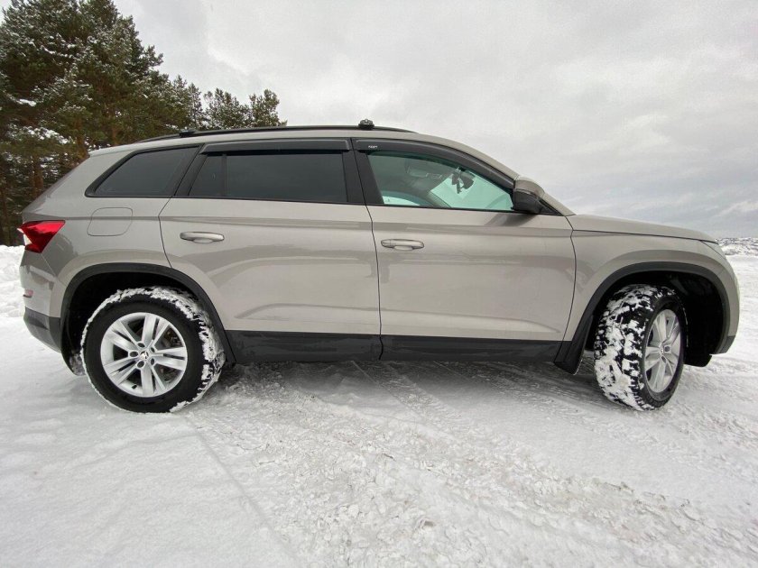 Шкода Кодиак бежевый