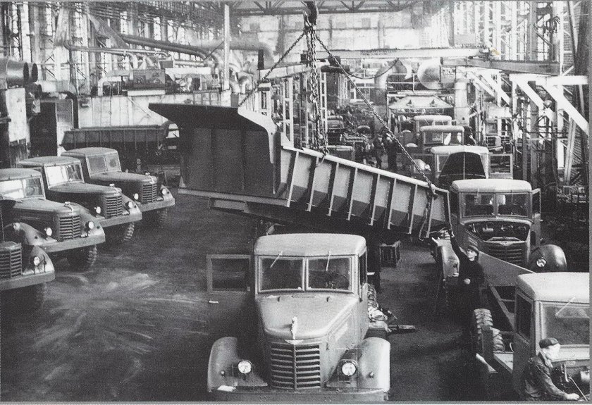 Автокран ЯАЗ-210