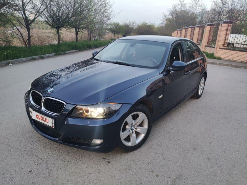BMW e90 320i