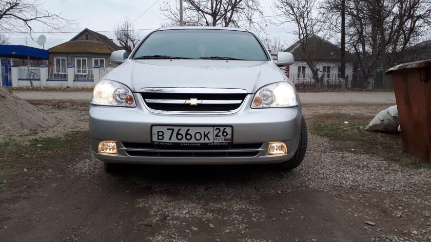 Chevrolet Lacetti 2011 хэтчбек противотуманки