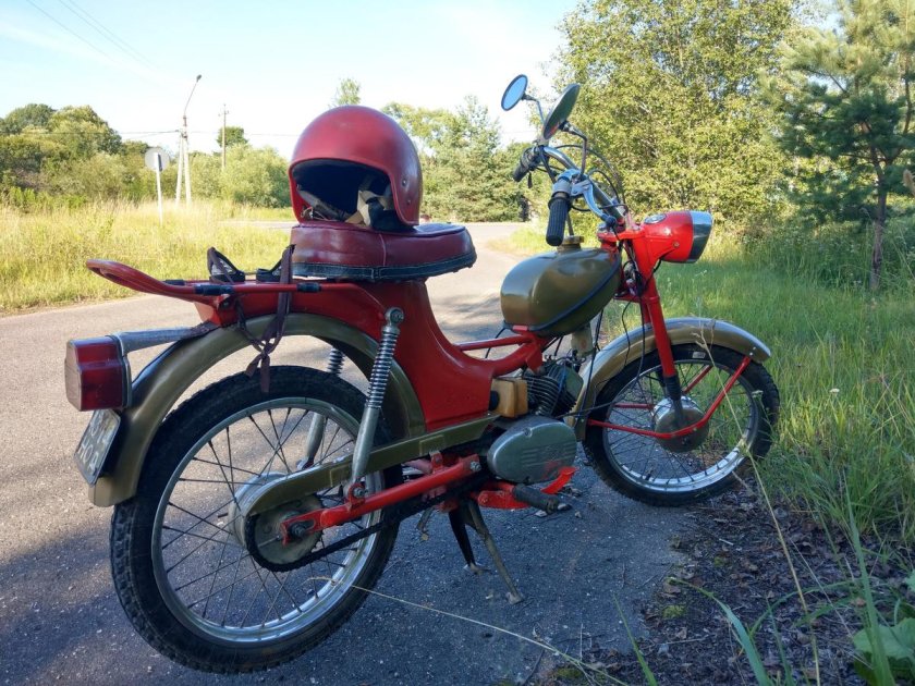 Рига 1 мопед