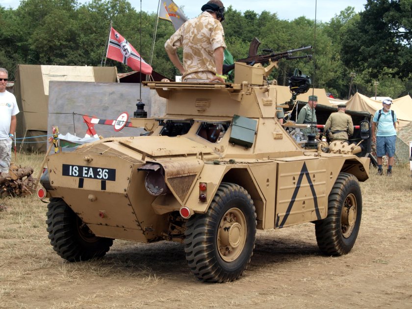 Феррет бронеавтомобиль