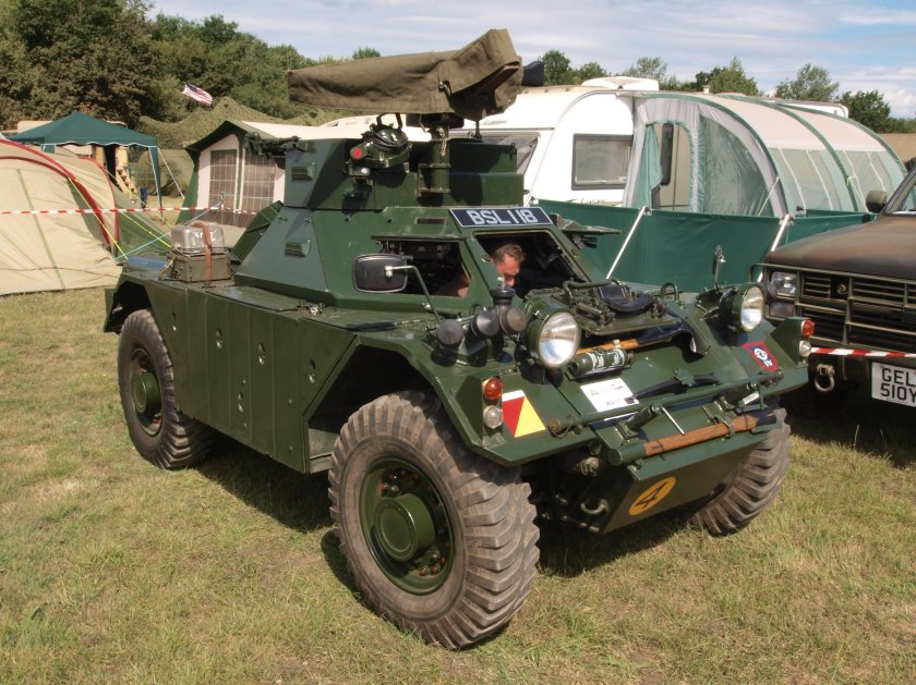 Даймлер Феррет