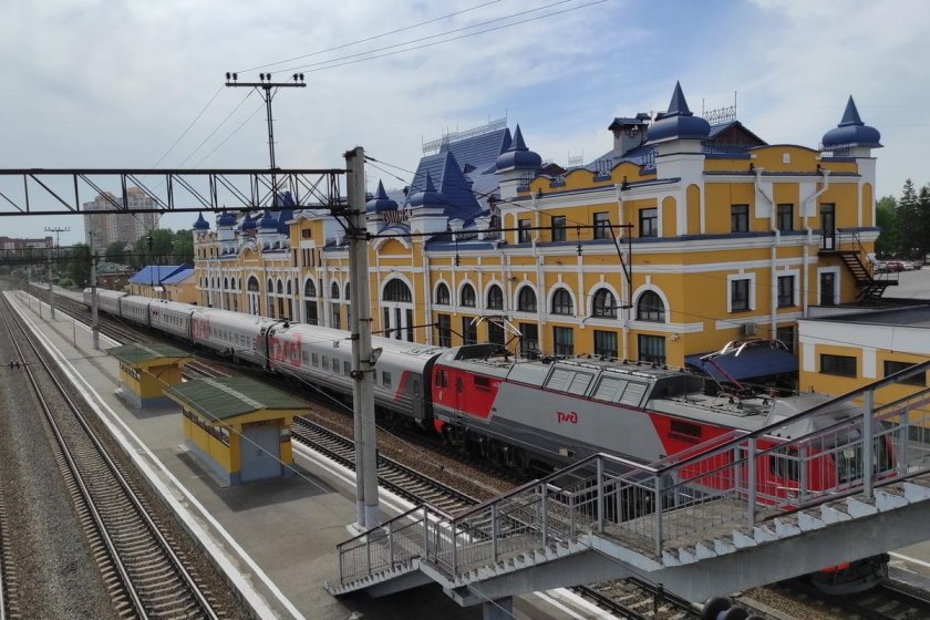 Поезд Томск Бийск