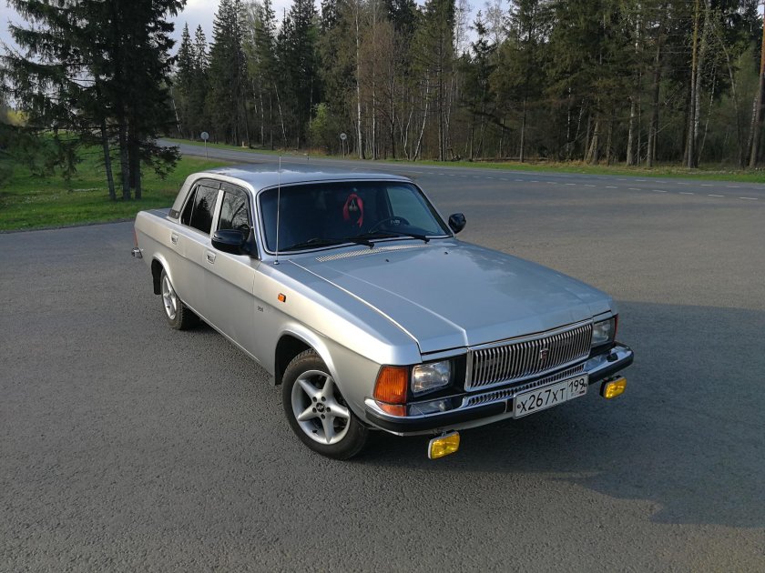 Волга ГАЗ 3102