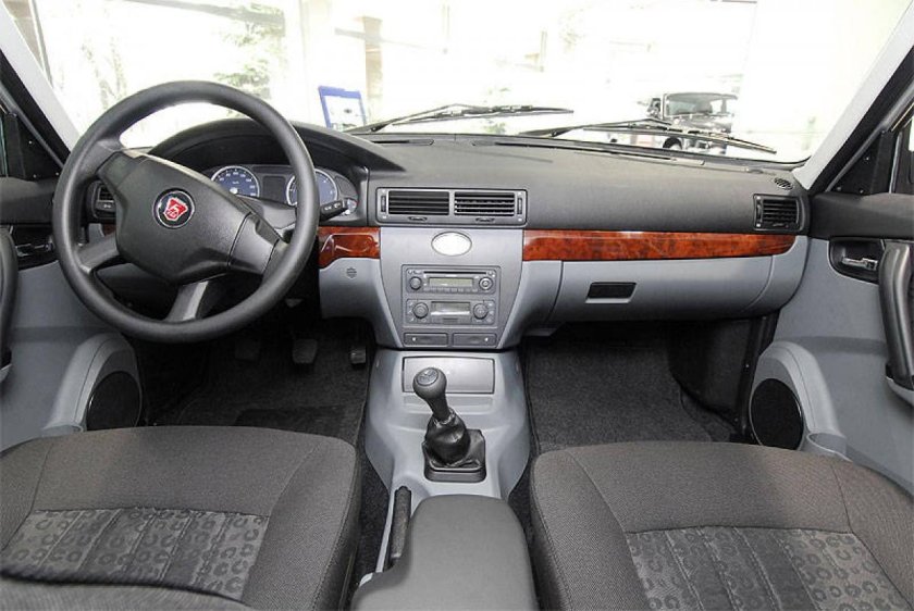 ГАЗ 31105 Волга салон