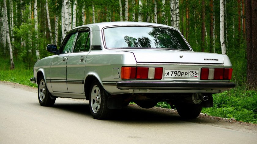 Волга ГАЗ 3102