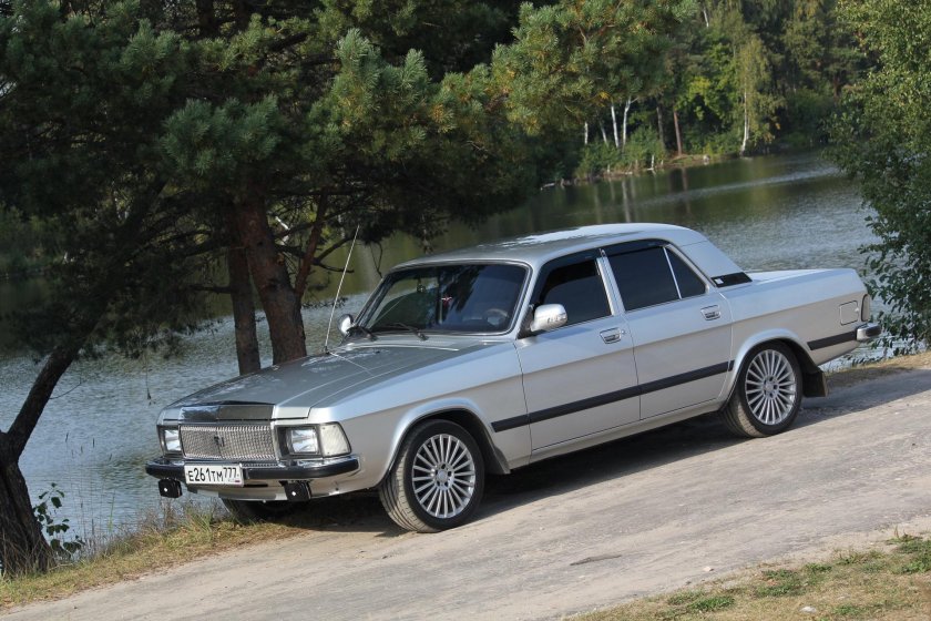 Волга ГАЗ 3102