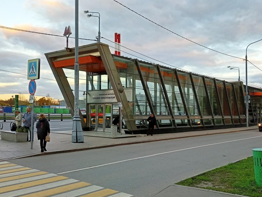 Станция метро жулебино