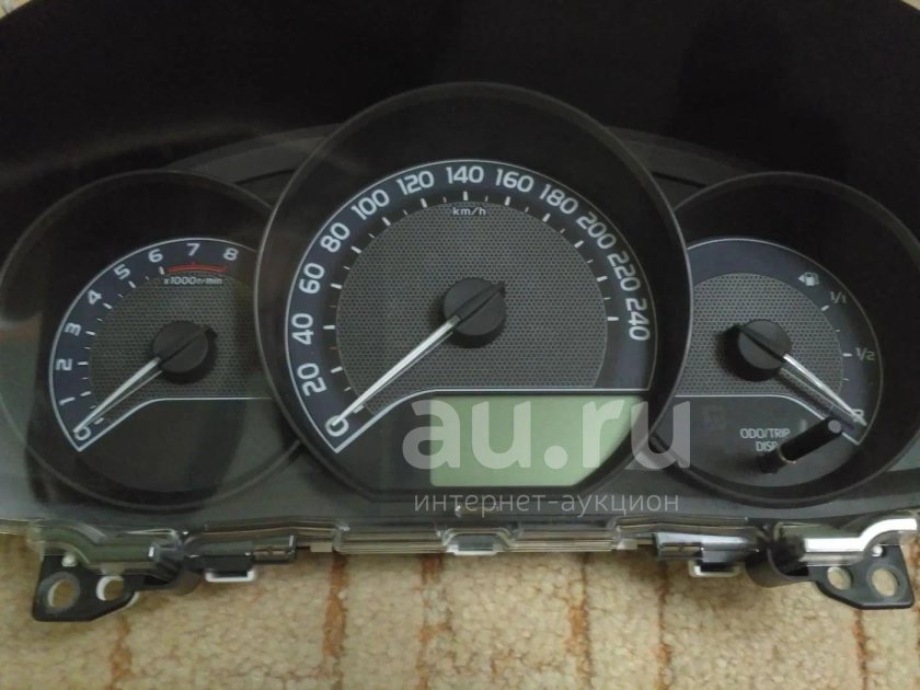 Приборка Тойота Королла 160