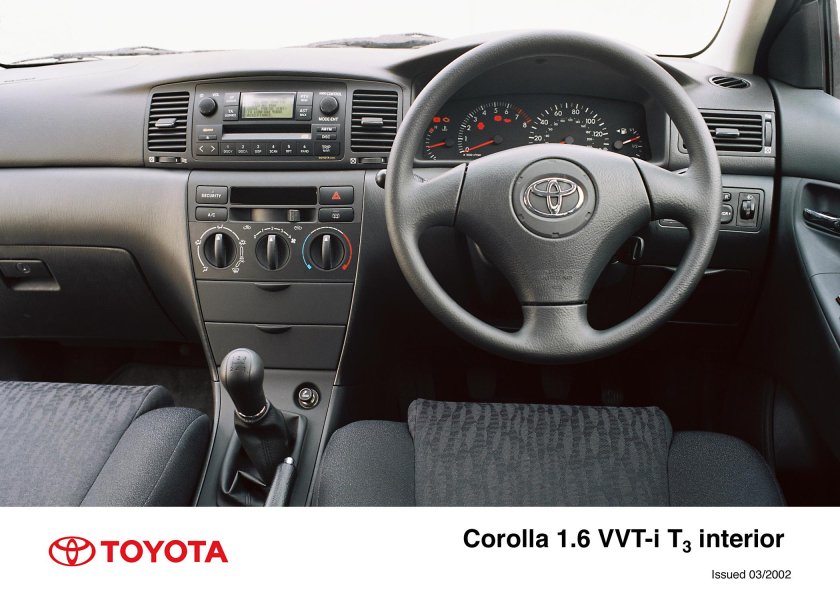 Toyota Corolla 2002 салон