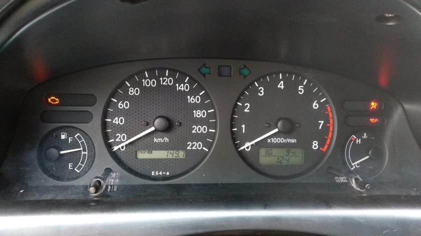 Панель приборов Тойота Королла 110