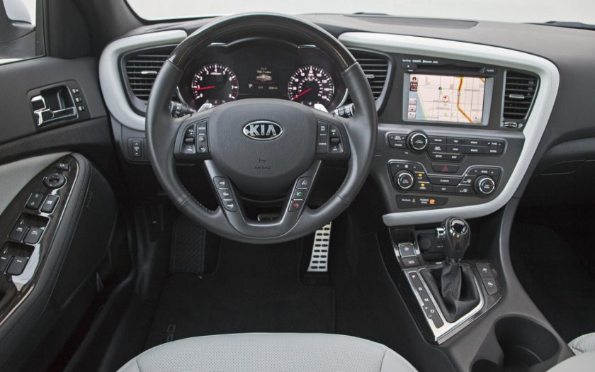 Kia Optima 2012 салон