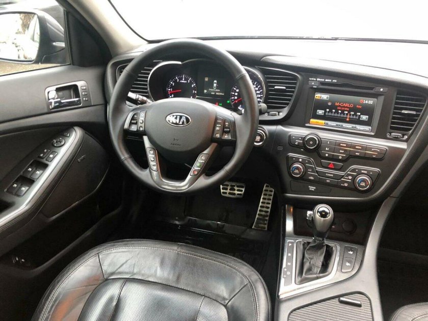 Kia Optima 2012 салон