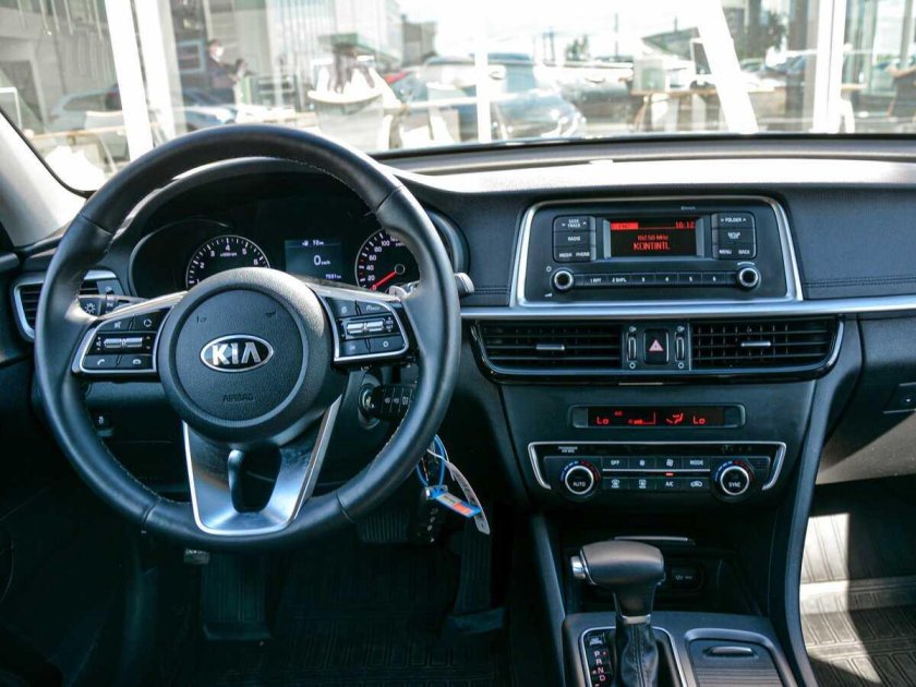 Kia Optima 2019 салон