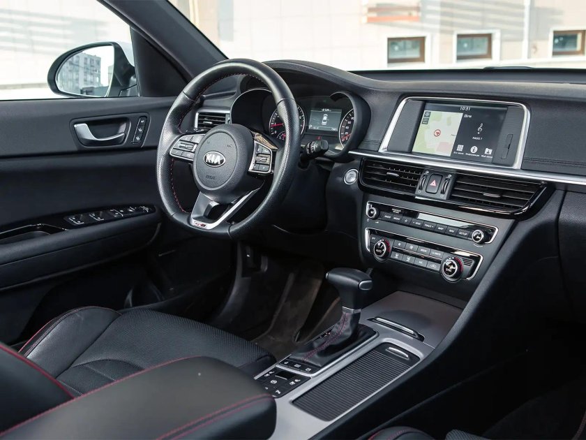 Kia Optima 2019 салон