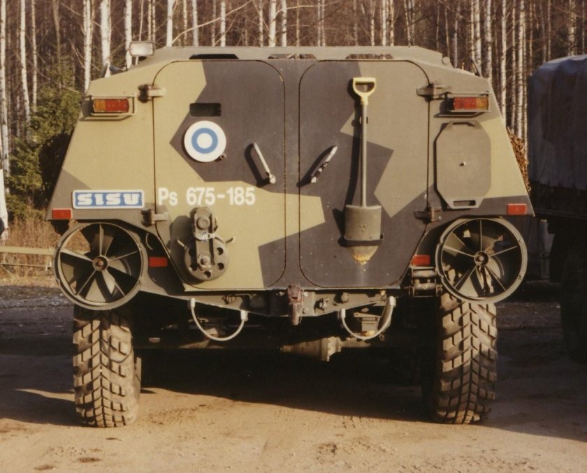 Финский бтр sisu xa-180