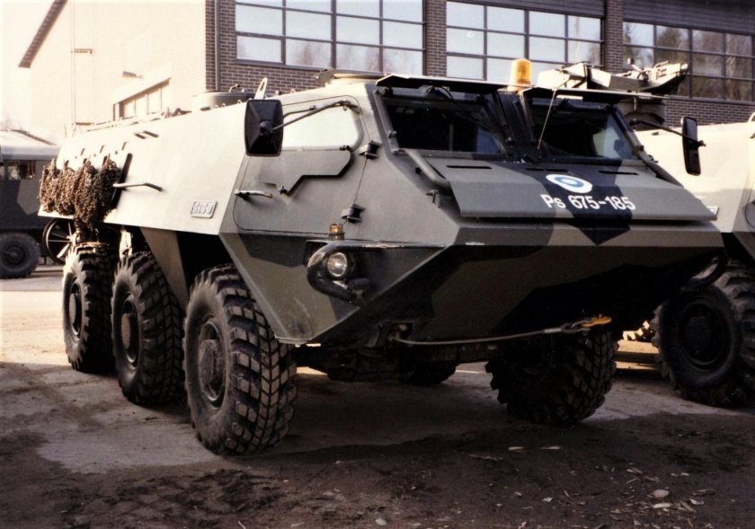 Sisu xa-180 APC