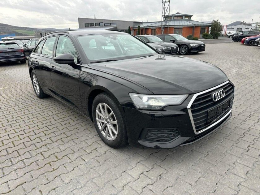 Черная ауди а 6