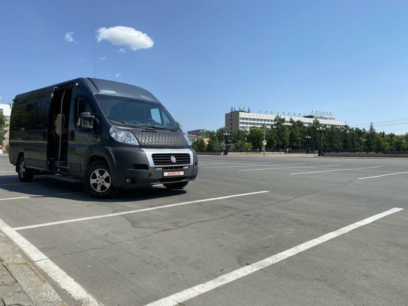 Peugeot boxer микроавтобус