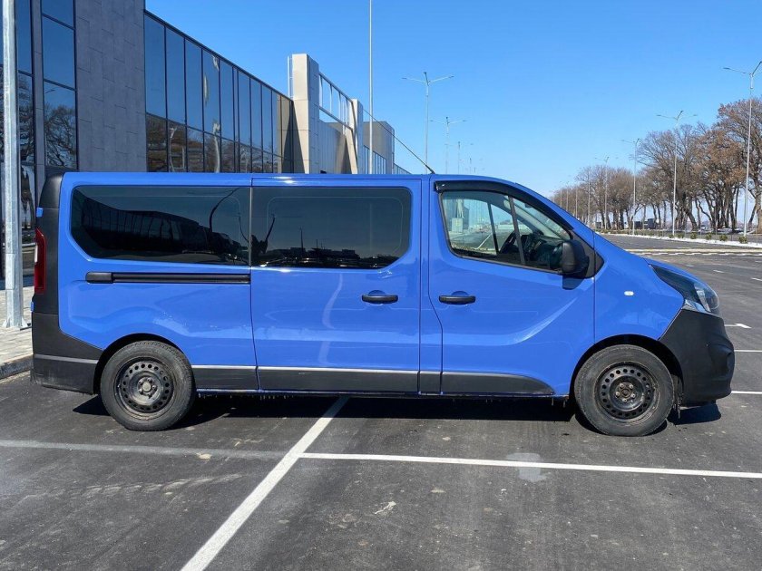 Опель виваро 2016