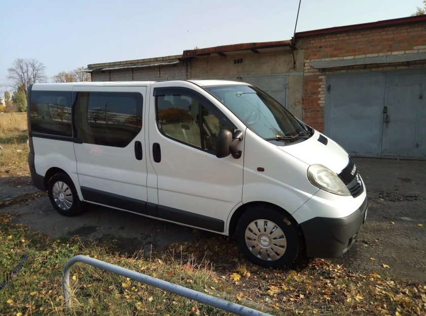 Opel Vivaro пассажирский