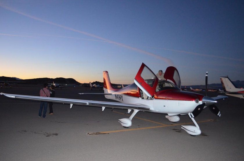 Легкий самолет