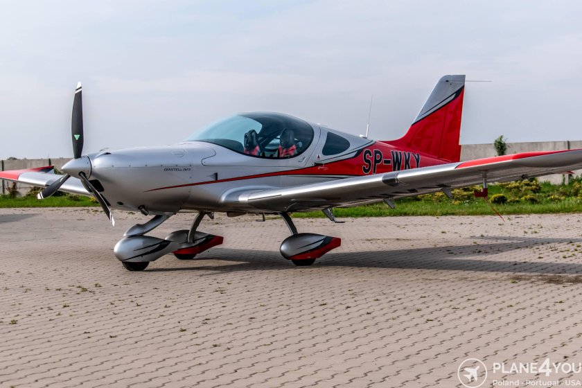 Самолет bristell