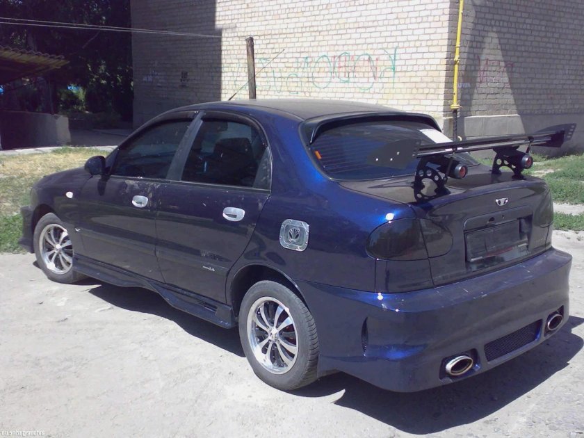 Обвес на Шевроле Ланос