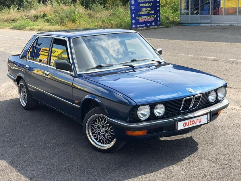 BMW 5 e28