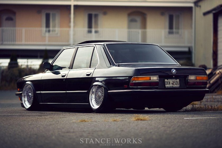 BMW e28 stanceworks